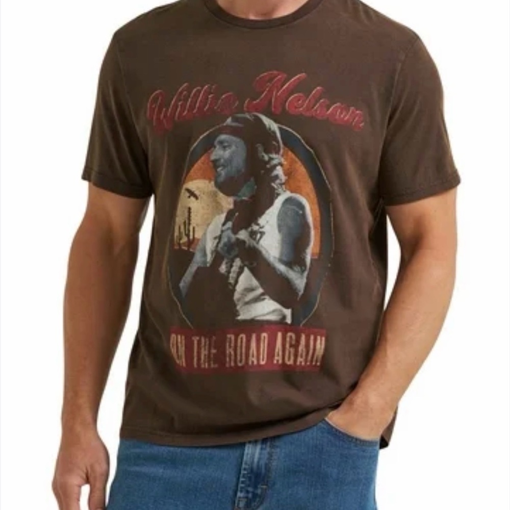 Wrangler Brown Graphic Tee Willie Nelson with Red and Blue Accents